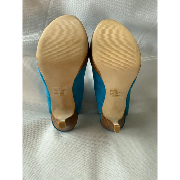 NWT Turquoise Suede Heels Bakers Size 7.5 Sandals Debbi - Picture 6 of 11